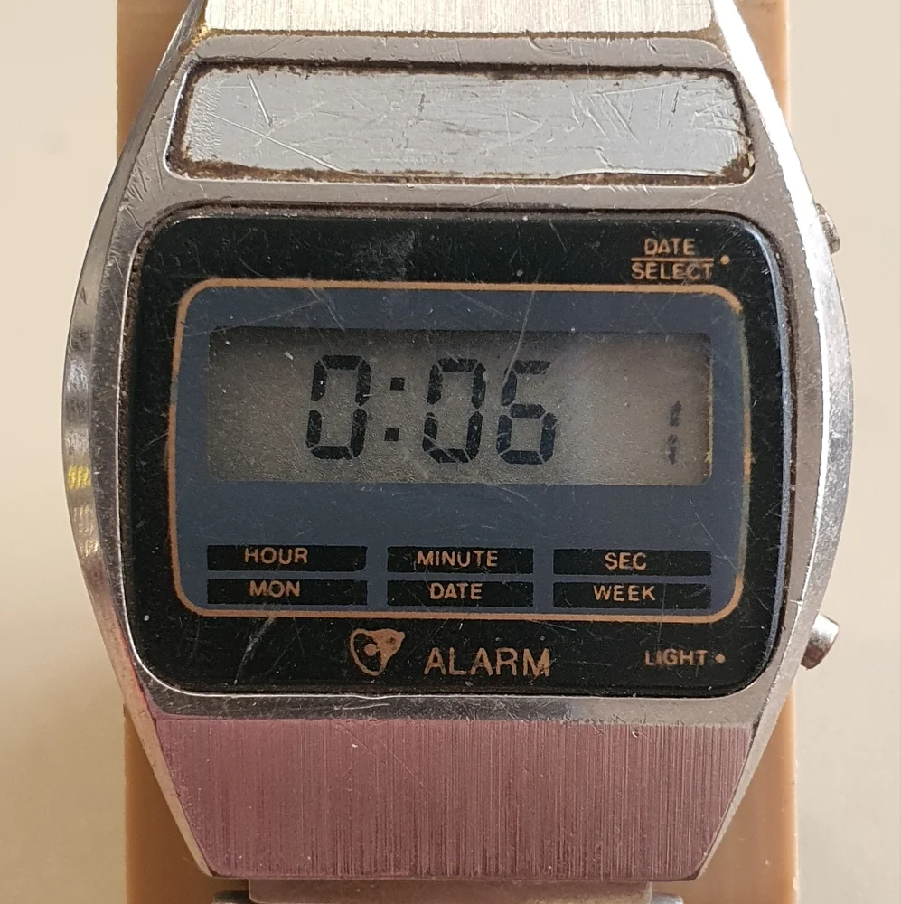 10/$20 Vtg Digital Lcd Alarm Stainless Steel Men's Watch For Repair
